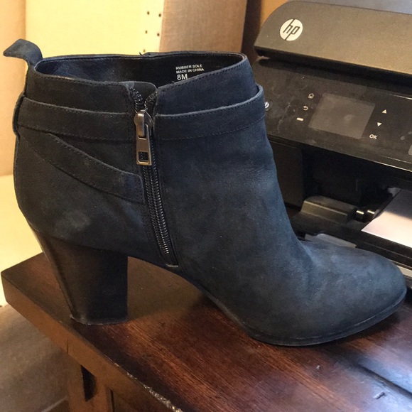 Black booties - Picture 3 of 3